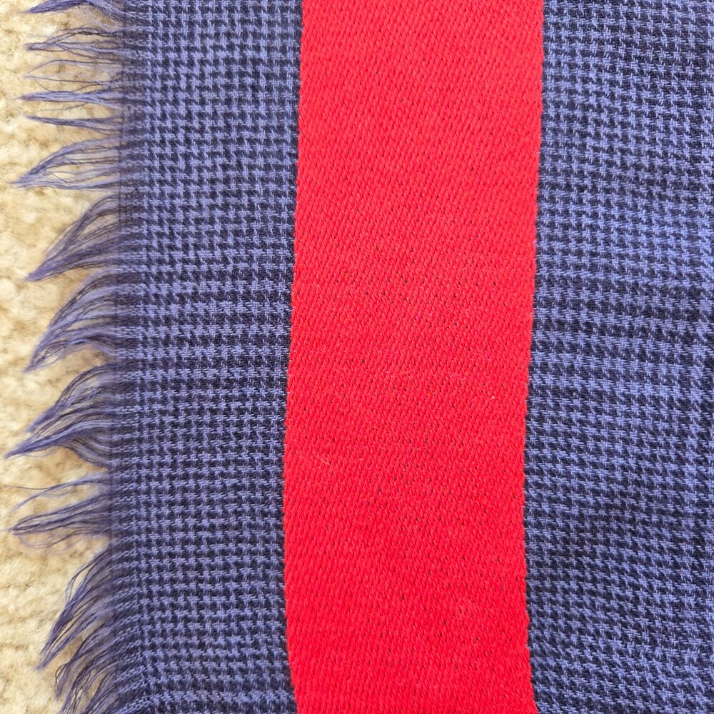 Inouitoosh 100% Wool Houndstooth Scarf Inoui Editions - Picture 3 of 8